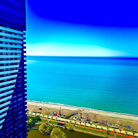 Delux Sea View Aparthotel In Orbi City Batumi Kültér fotó