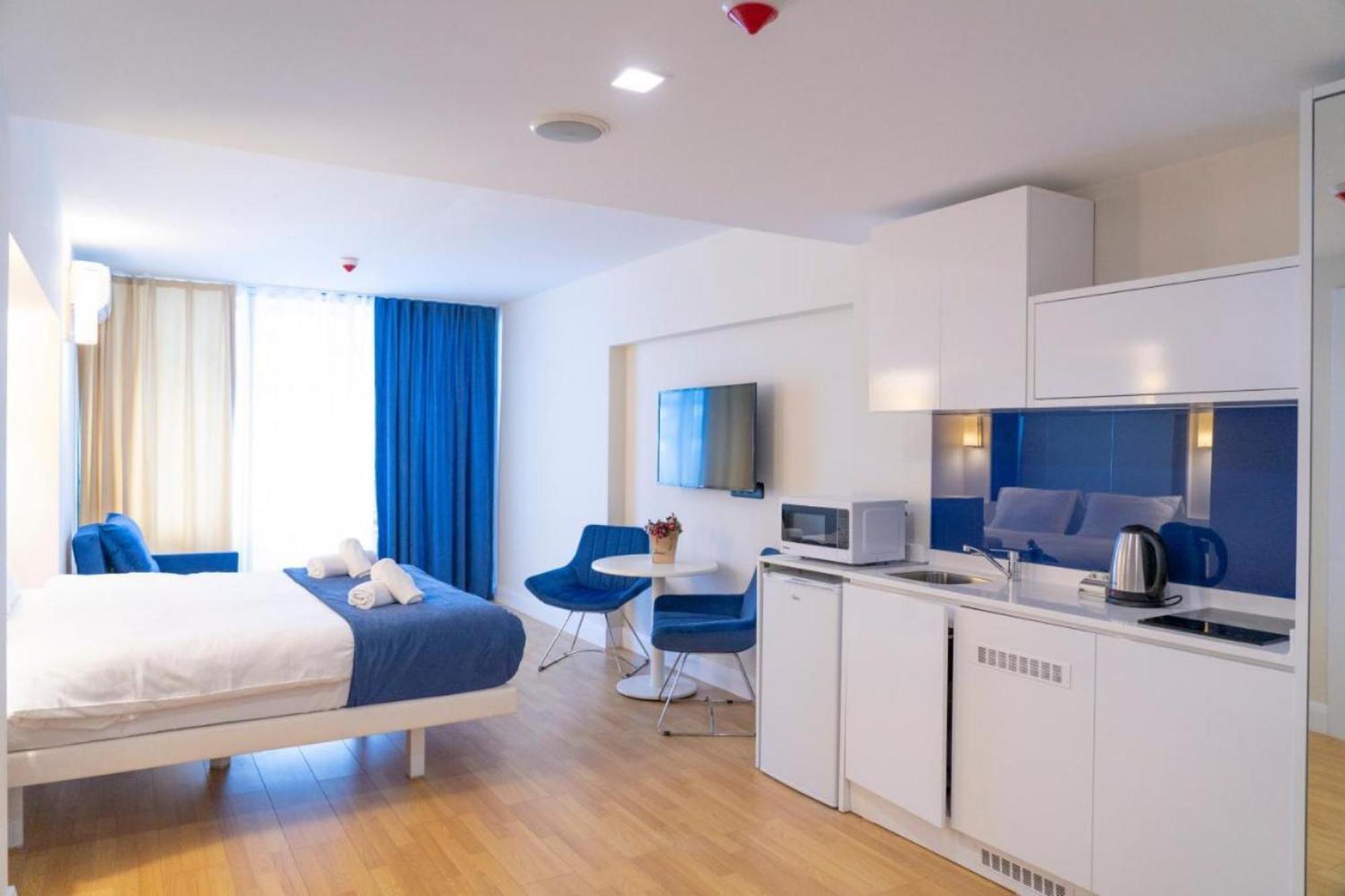 Delux Sea View Aparthotel In Orbi City Batumi Kültér fotó
