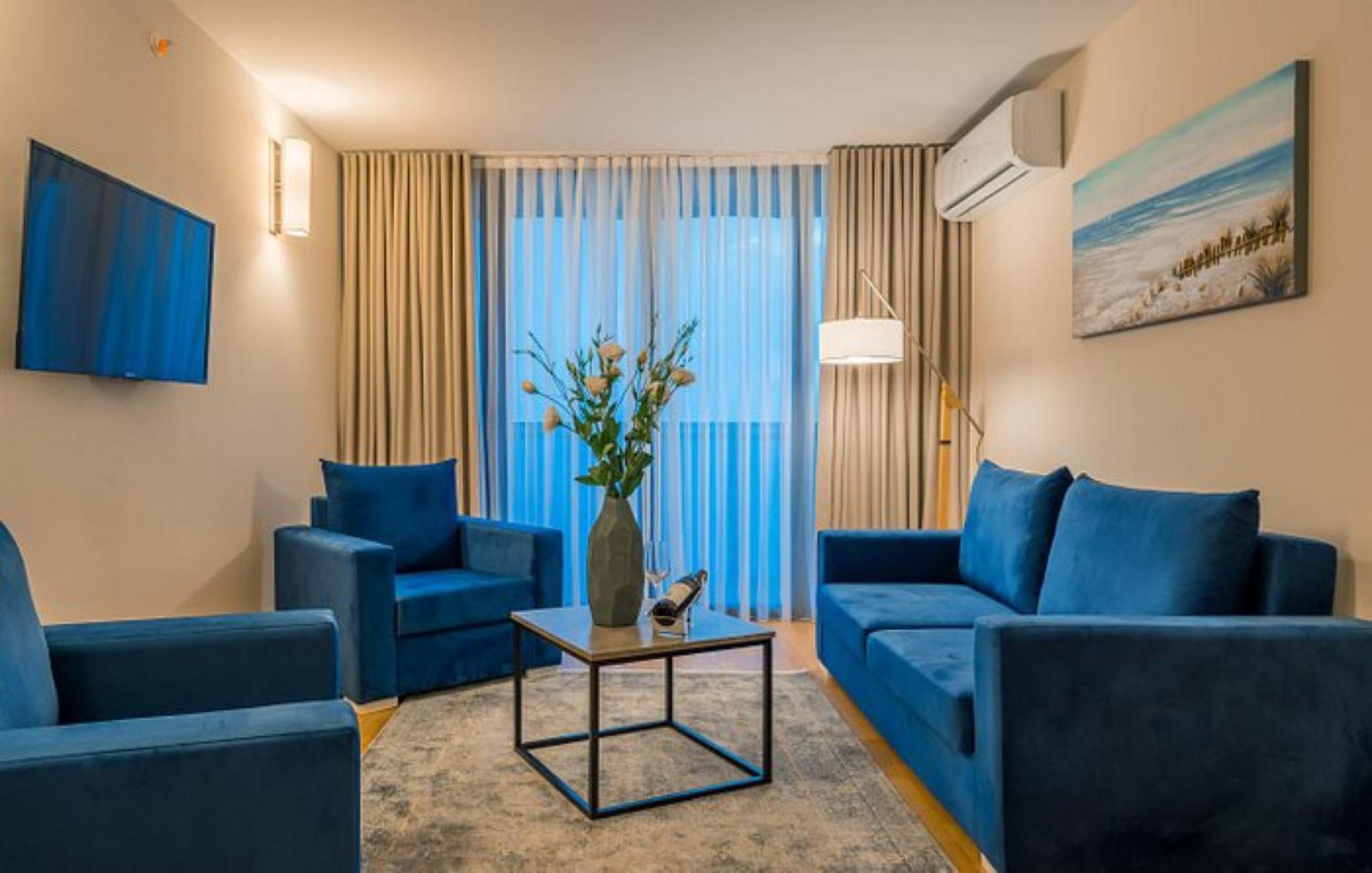 Delux Sea View Aparthotel In Orbi City Batumi Kültér fotó