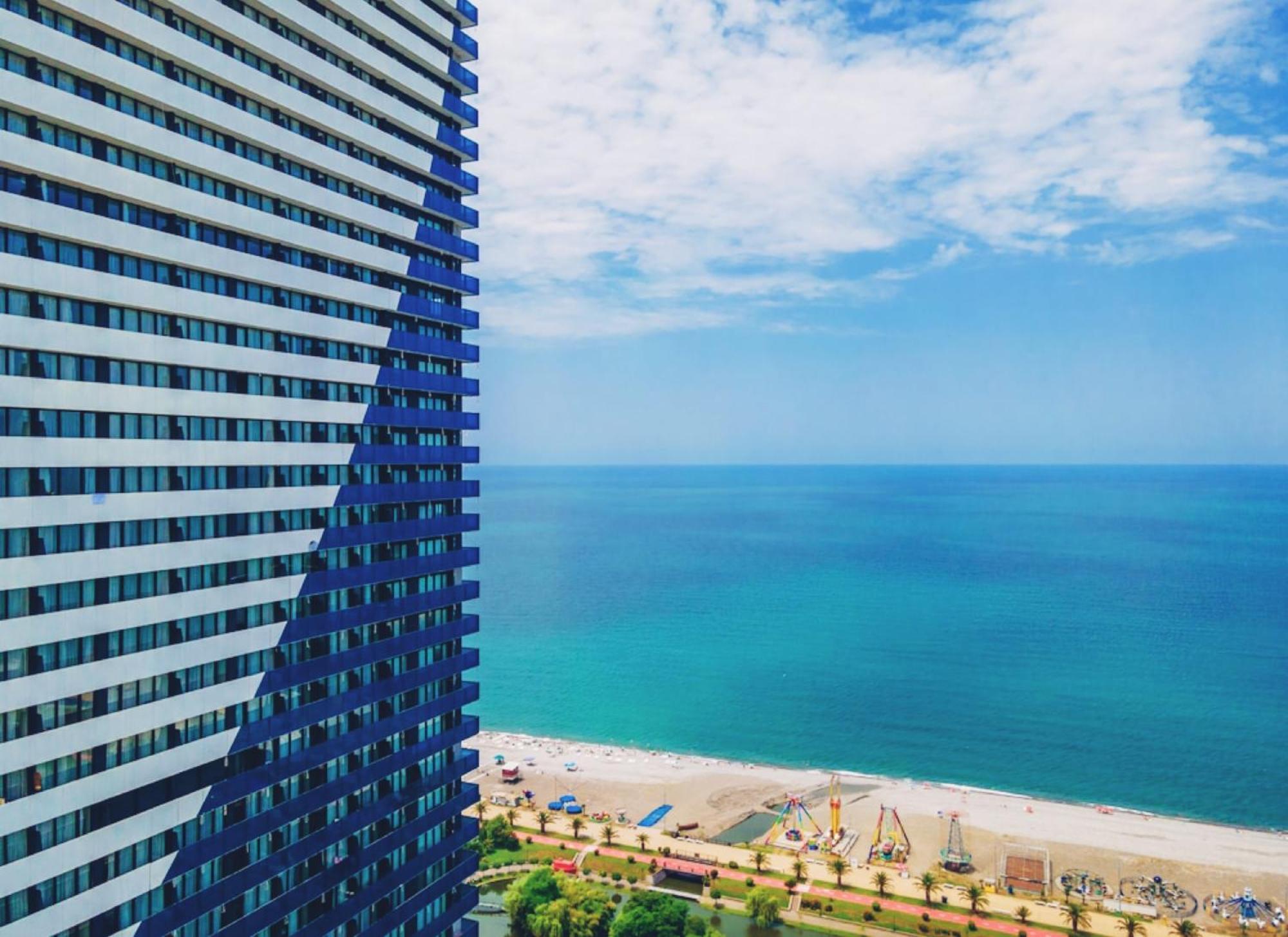 Delux Sea View Aparthotel In Orbi City Batumi Kültér fotó