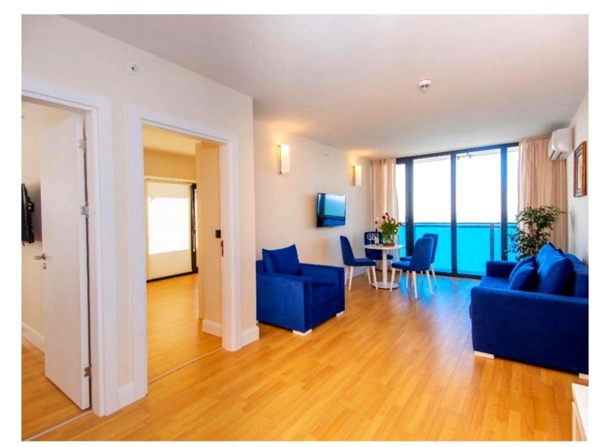 Delux Sea View Aparthotel In Orbi City Batumi Kültér fotó